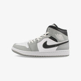 NIKE AIR JORDAN 1 MID