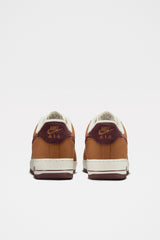 Nike Air Force 1 ‘07 LV8 Lt British Tan / Burgundy Crush