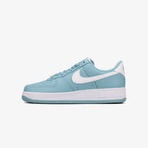 NIKE AIR FORCE 1 '07