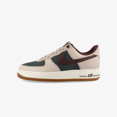 NIKE AIR FORCE 1 '07