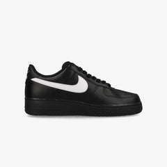 NIKE AIR FORCE 1 '07