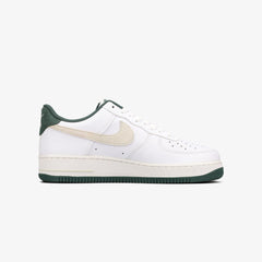 NIKE AIR FORCE 1 '07 LV8