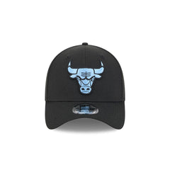 New Era 39THIRTY Fitted Cap Chicago Bulls - Black / Sky Blue