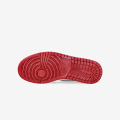 NIKE AIR JORDAN 1 RETRO HIGH OG -CHICAGO LOST & FOUND-