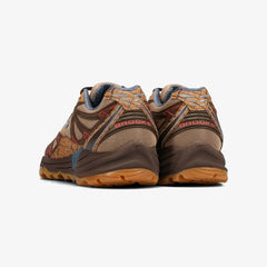 BROOKS CASCADIA 1 × STAPLE