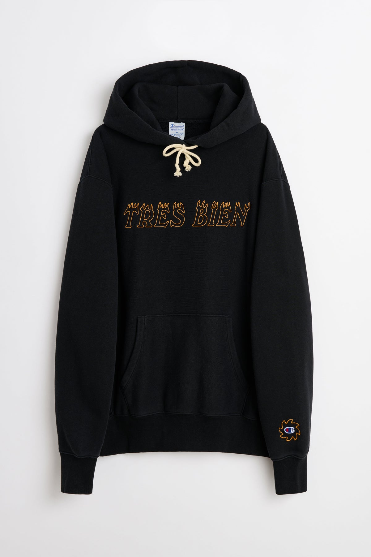 TRÈS BIEN x Champion Reverse Weave Flaming Windsor Logo Hood Black