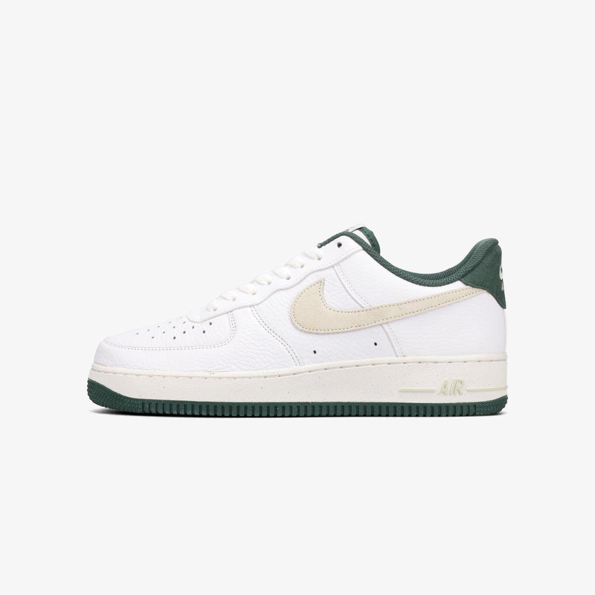 NIKE AIR FORCE 1 '07 LV8