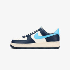 NIKE AIR FORCE 1 '07