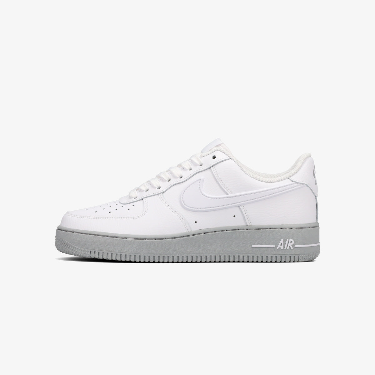 NIKE AIR FORCE 1 '07