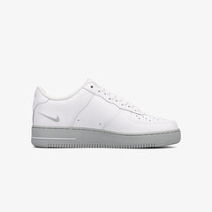 NIKE AIR FORCE 1 '07