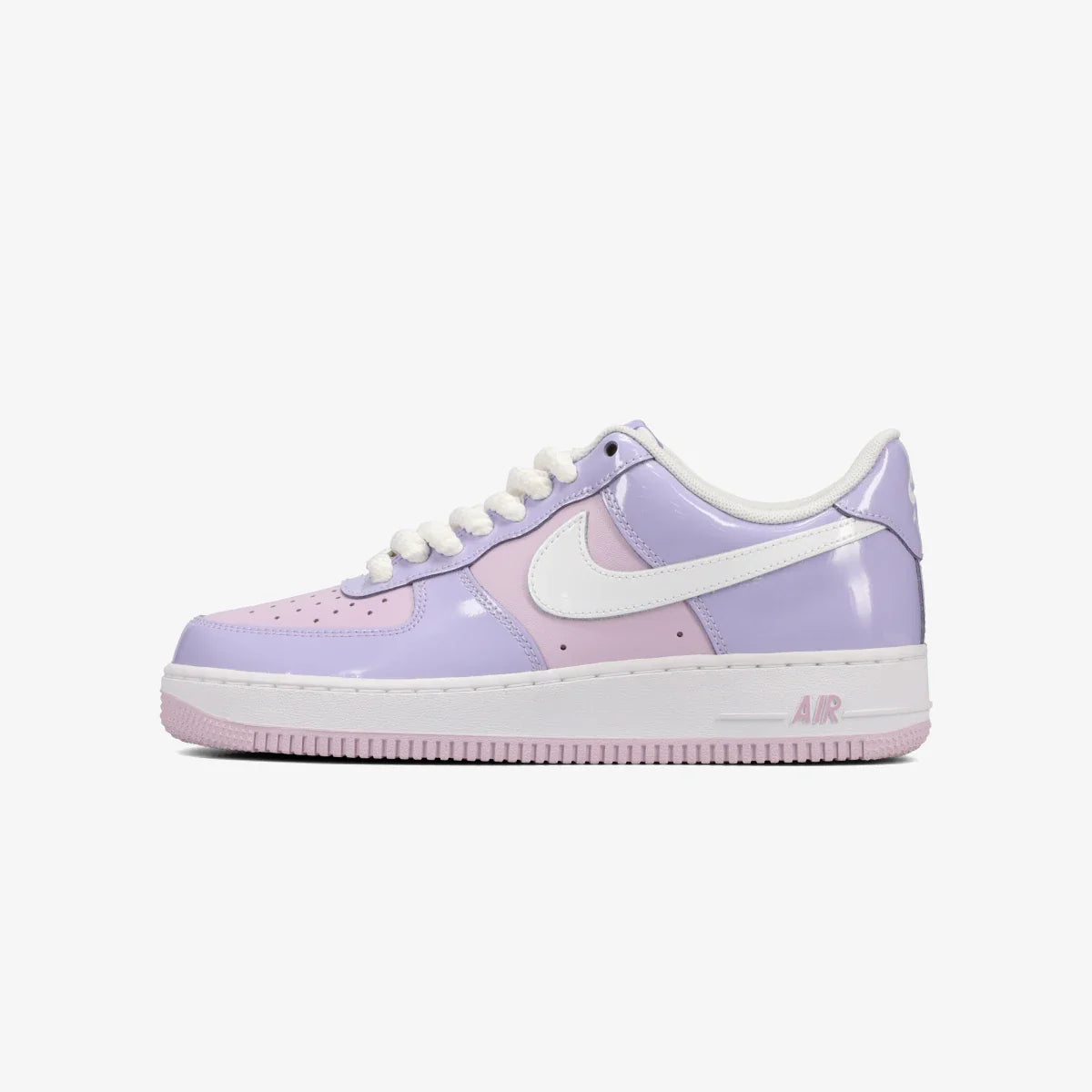 NIKE AIR FORCE 1 '07 LV8