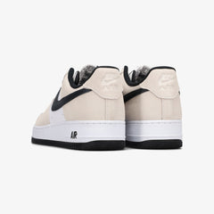 NIKE AIR FORCE 1 '07 LV8