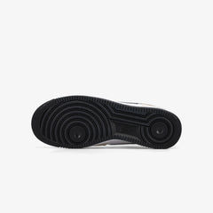 NIKE AIR FORCE 1 '07 LV8