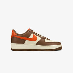 NIKE AIR FORCE 1 '07